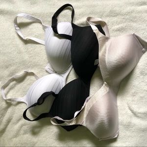 3 Warner’s wireless bras - EUC